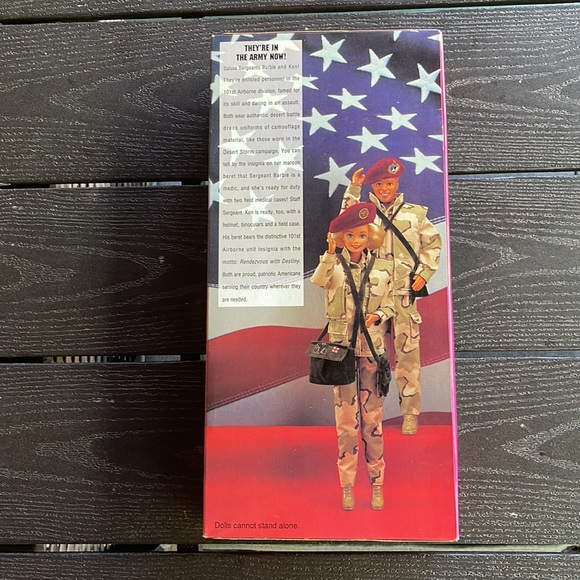 NRFB Vintage 1992 Army Ken Doll - Picture 5 of 12